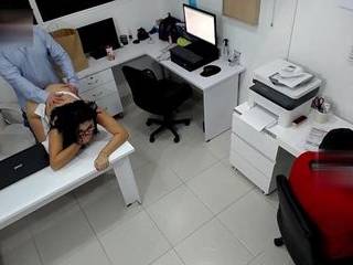 На улице со спермой на лице